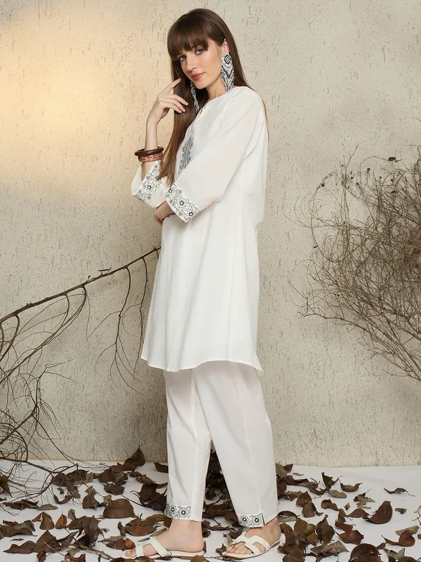 White_Cotton_A-Line_Kurta_with_Trousers