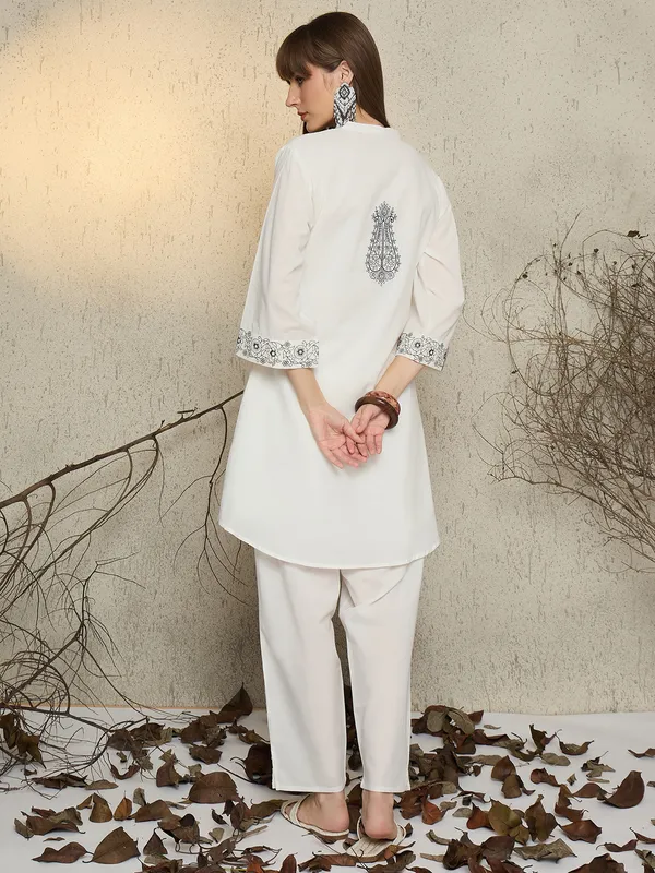 White_Cotton_A-Line_Kurta_with_Trousers