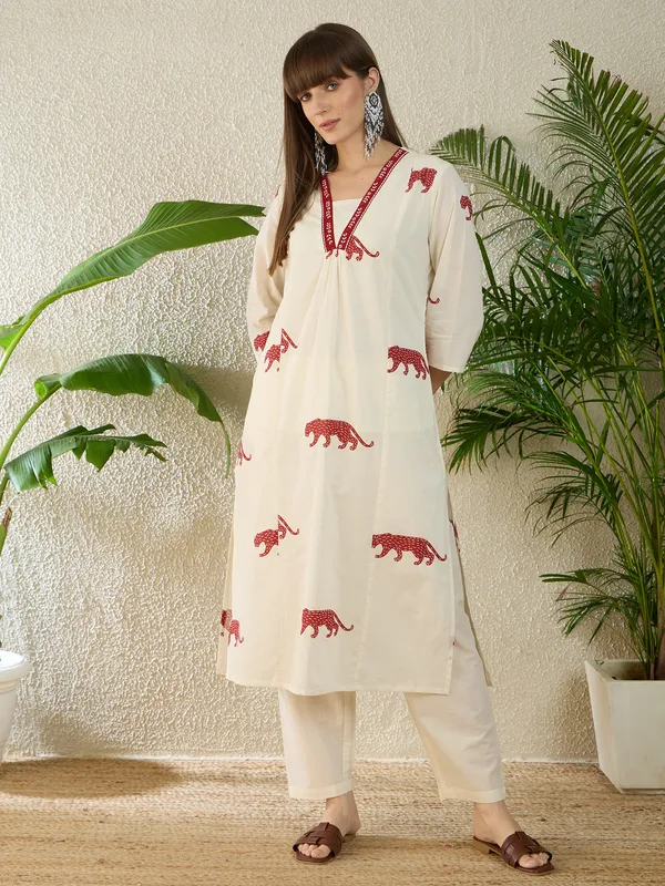 Off_White_Printed_Pure_Cotton_Kurta_Trouser_Set