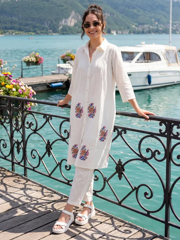 White_Embroidered_Pure_Cotton_Kurta_Trouser_Set