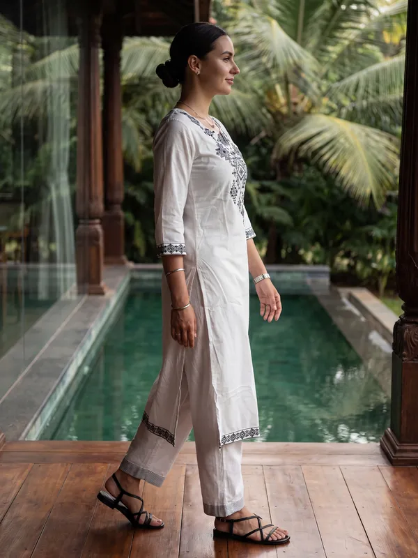 White_Printed_Pure_Cotton_Kurta_Trouser_Set