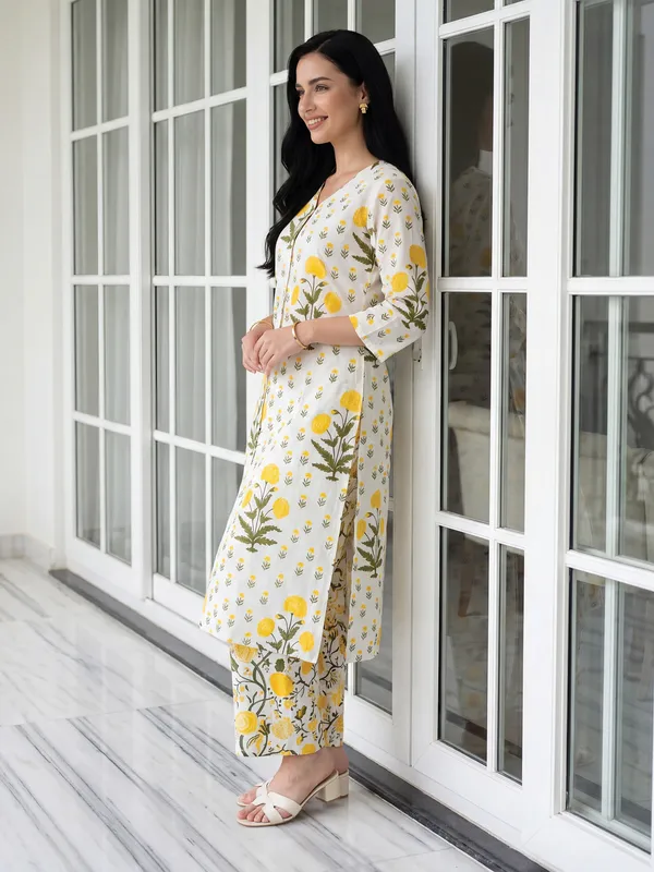 White_Embroidered_Pure_Cotton_Kurta_Trouser_Set