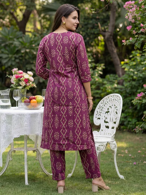Burgundy_Printed_Pure_Cotton_Kurta_Trouser_Set