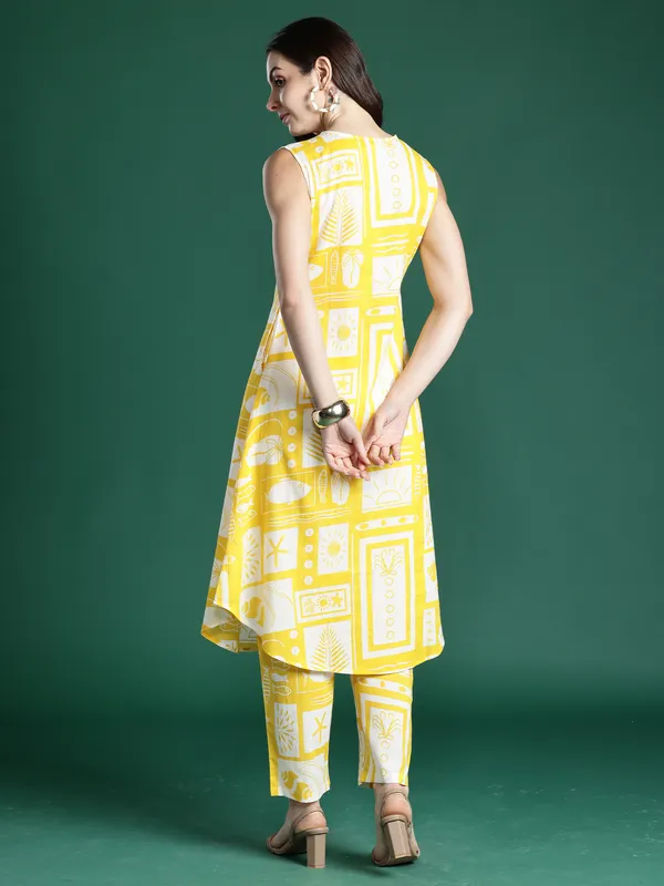 Yellow_Printed_Pure_Cotton_Kurta_Trouser_Set
