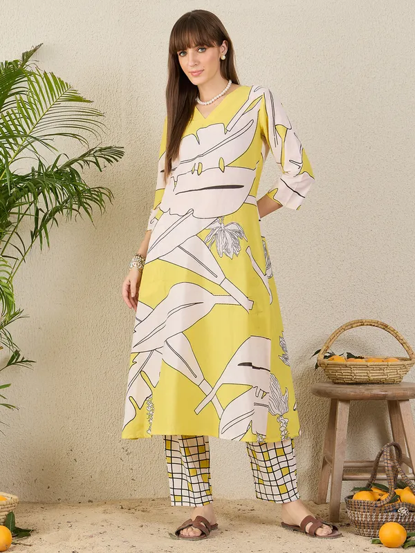 Yellow_Printed_Pure_Cotton_Kurta_Trouser_Set