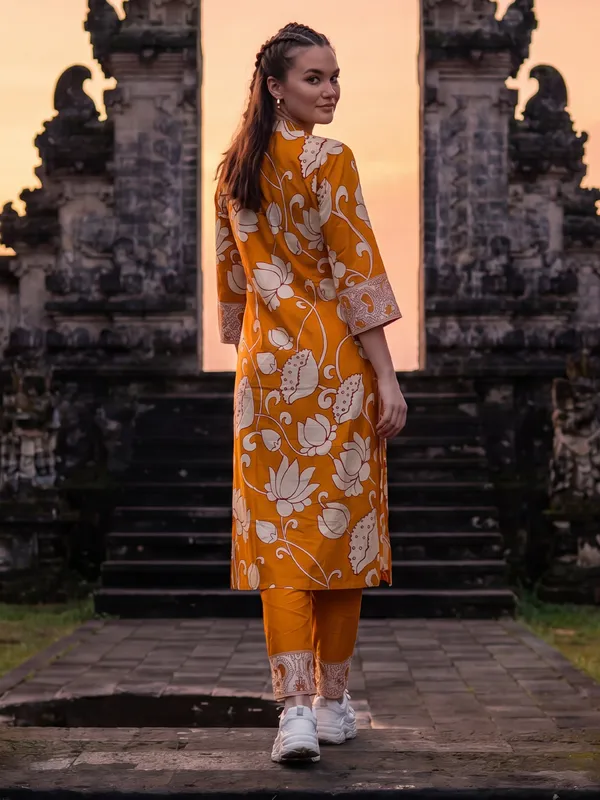 Yellow_Printed_Pure_Cotton_Kurta_Trouser_Set