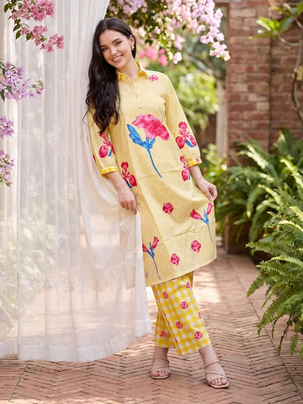 Yellow_Printed_Pure_Cotton_Kurta_Trouser_Set