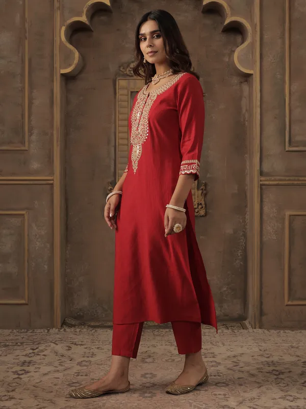 Red_Embroidered_Liva_Kurta_Trouser_Set