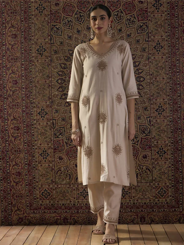 White_Embroidered_Liva_Kurta_Trouser_Set