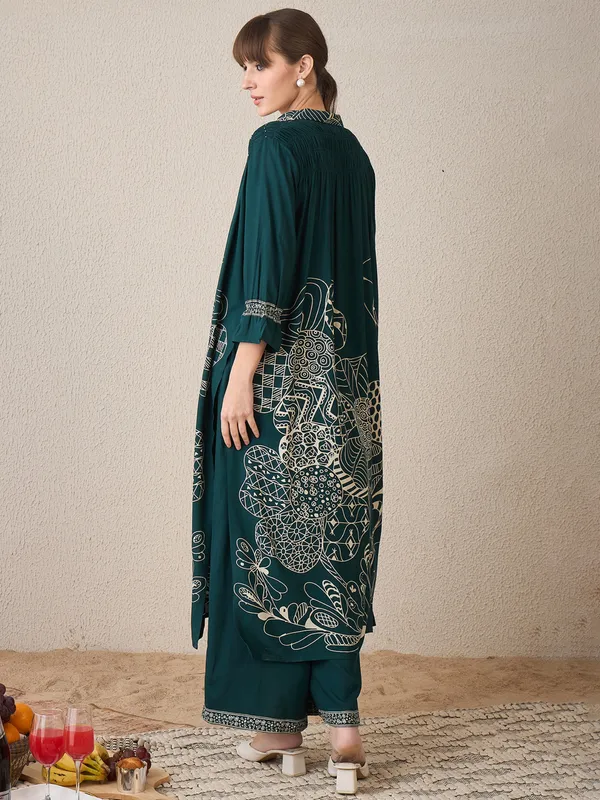 Green_Printed_Viscose_Rayon_Kurta_Trouser_Set