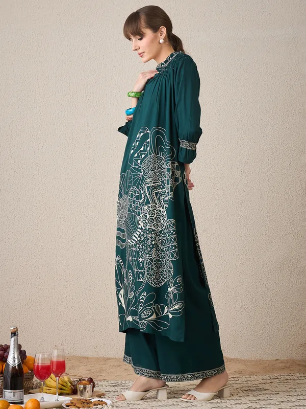 Green_Printed_Viscose_Rayon_Kurta_Trouser_Set