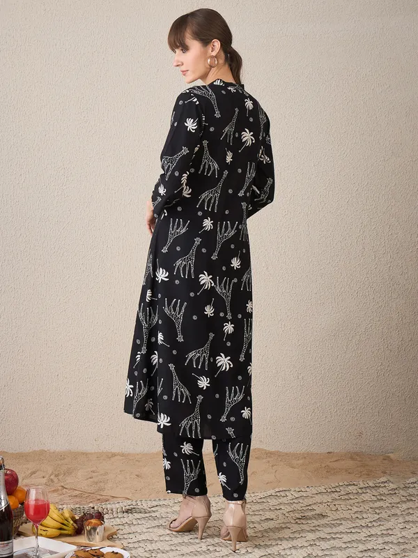 Black_Printed_Viscose_Rayon_Kurta_Trouser_Set