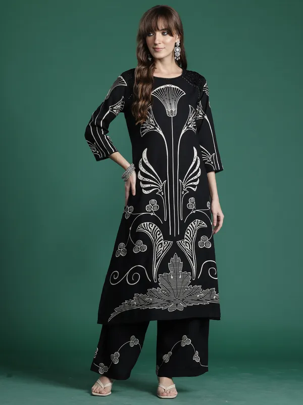 Black_Printed_Viscose_Rayon_Kurta_Trouser_Set