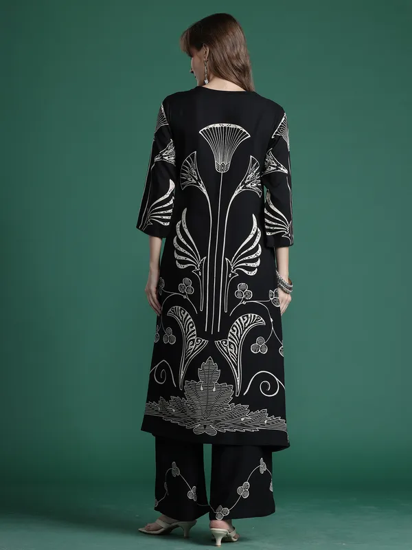 Black_Printed_Viscose_Rayon_Kurta_Trouser_Set