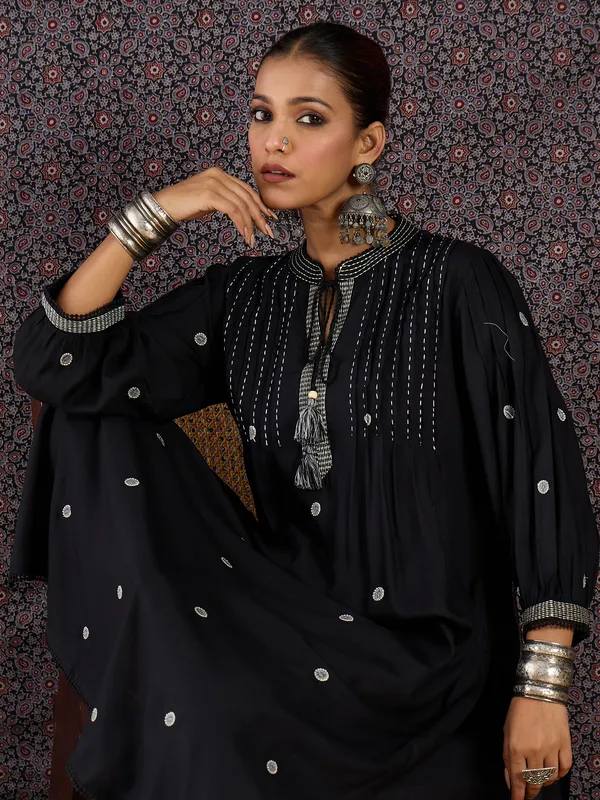 Black_Embroidered_Viscose_Rayon_Kurta_Trouser_Set