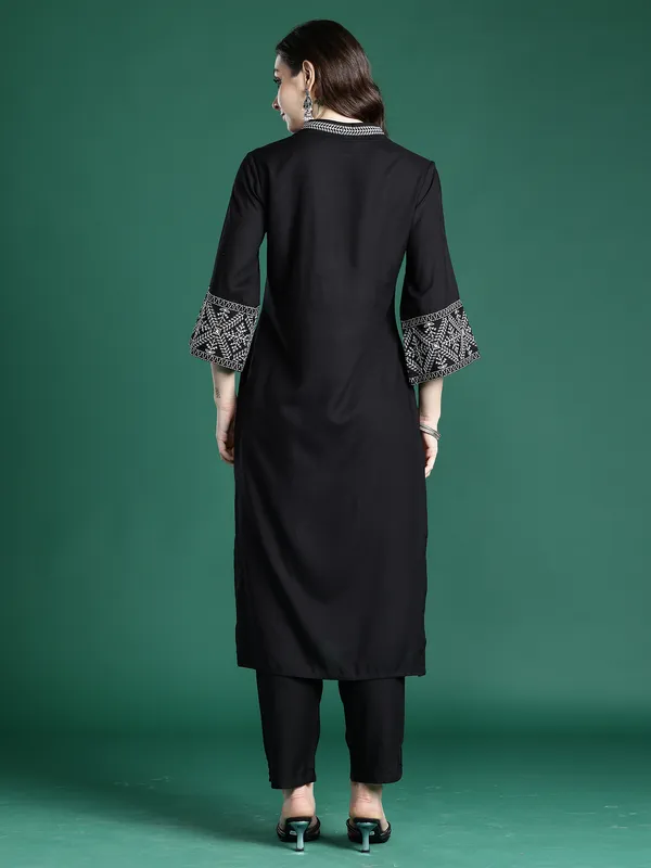 Black_Embroidered_Viscose_Rayon_Kurta_Trouser_Set