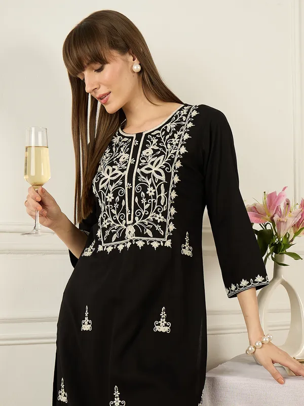Black_Embroidered_Viscose_Rayon_Kurta_Trouser_Set