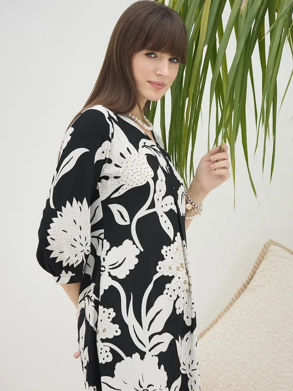 Black_Printed_Viscose_Rayon_Kurta_Trouser_Set