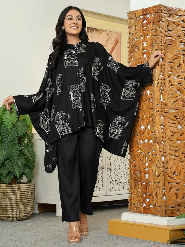 Black_Printed_Viscose_Rayon_Kurta_Trouser_Set