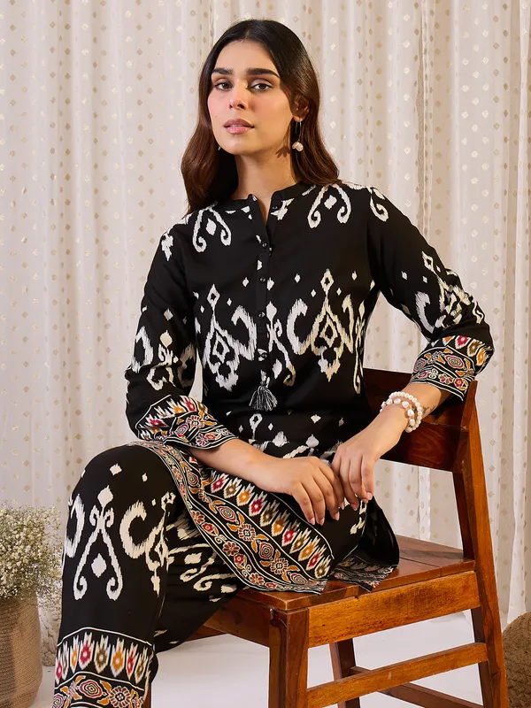 Black_Embroidered_Viscose_Rayon_Kurta_Trouser_Set