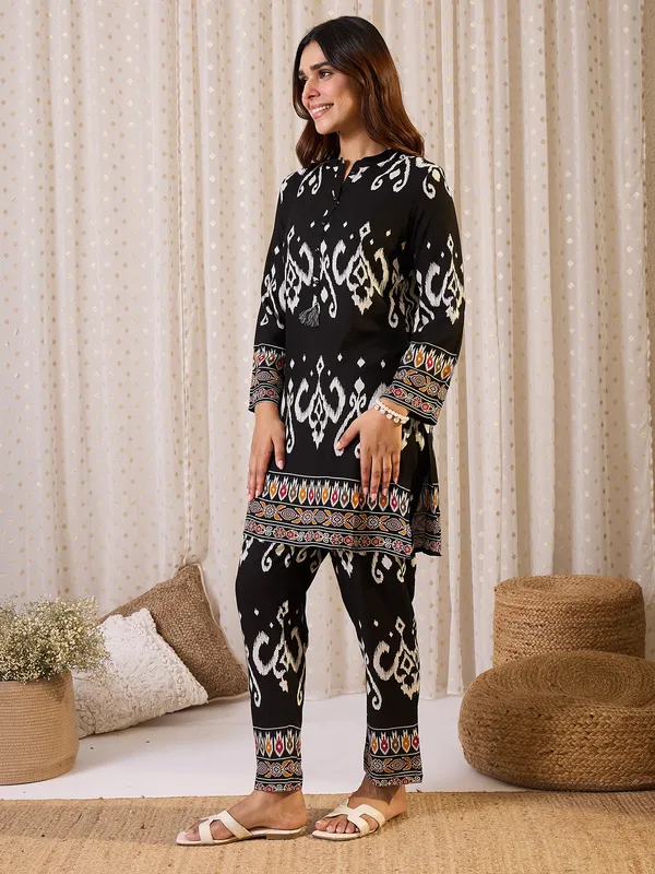Black_Embroidered_Viscose_Rayon_Kurta_Trouser_Set