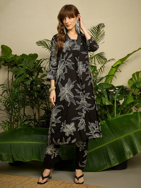 Black_Printed_Viscose_Rayon_Kurta_Trouser_Set