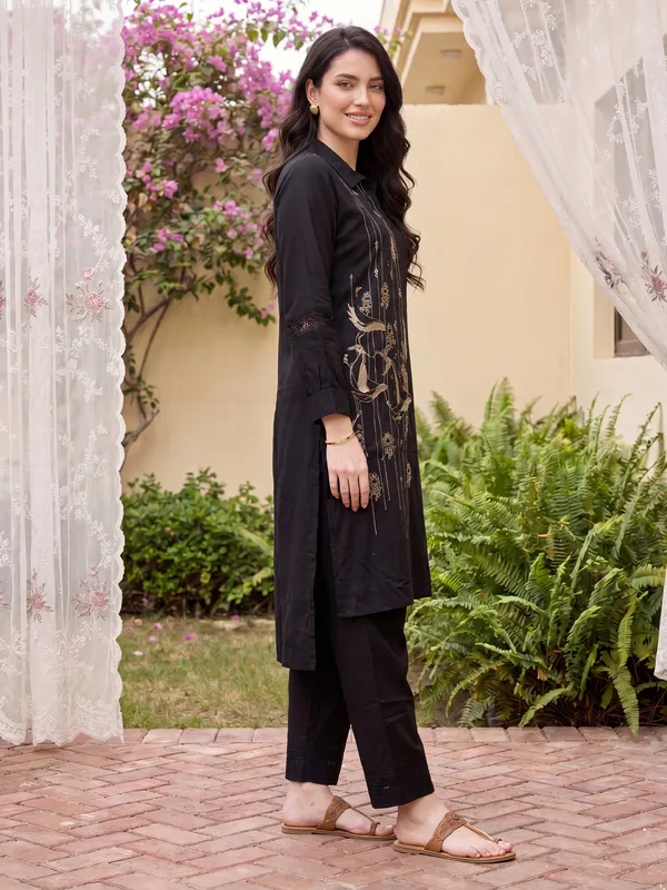 Black_Embroidered_Viscose_Rayon_Kurta_Trouser_Set