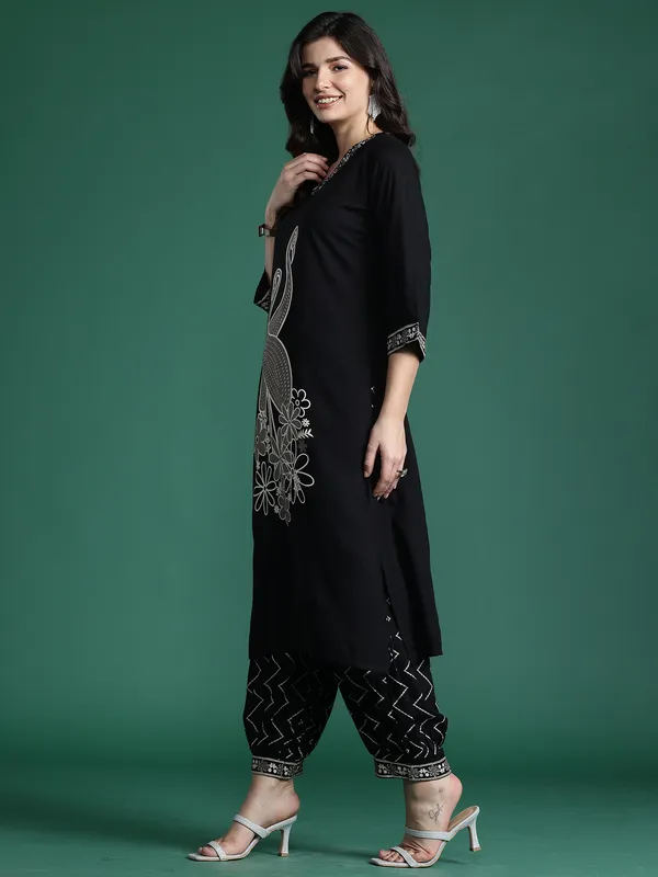 Black_Embroidered_Viscose_Rayon_Kurta_Trouser_Set