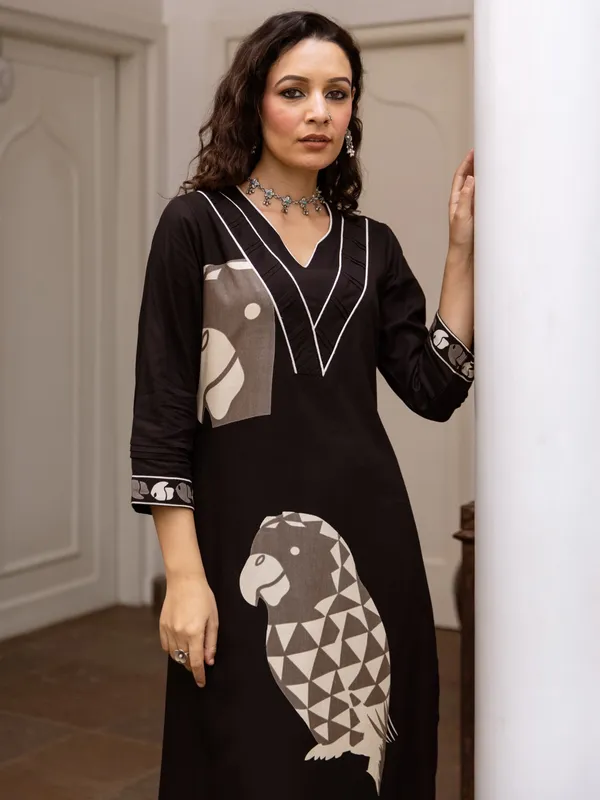 Black_Printed_Viscose_Rayon_Kurta_Trouser_Set