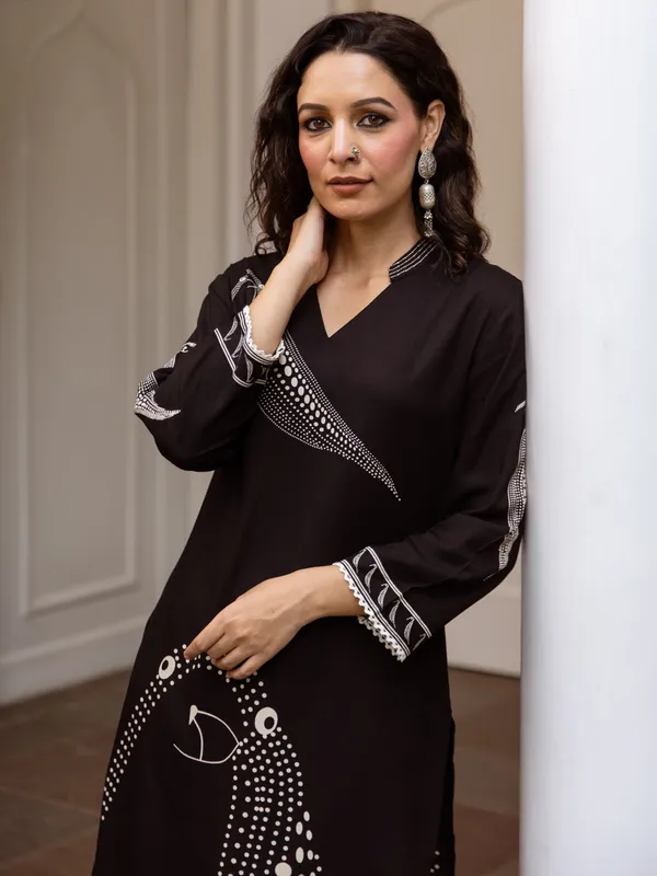 Black_Printed_Viscose_Rayon_Kurta_Trouser_Set