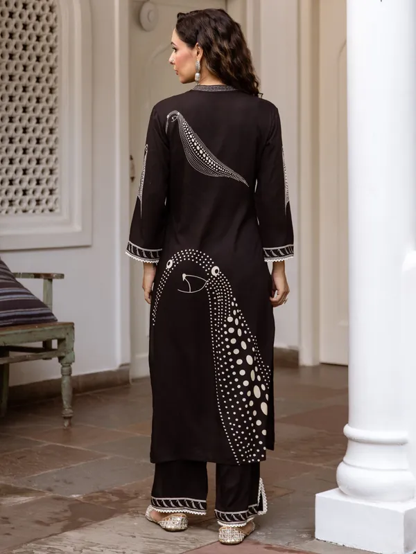 Black_Printed_Viscose_Rayon_Kurta_Trouser_Set
