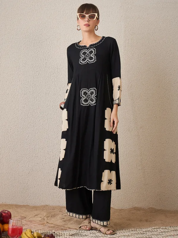 Black_Embroidered_Viscose_Rayon_Kurta_Trouser_Set