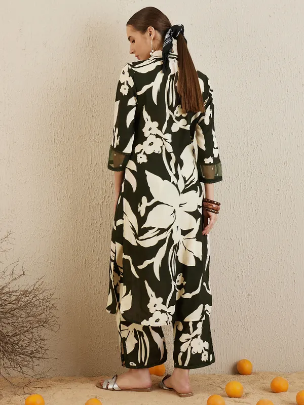 Green_Printed_Viscose_Rayon_Kurta_Trouser_Set
