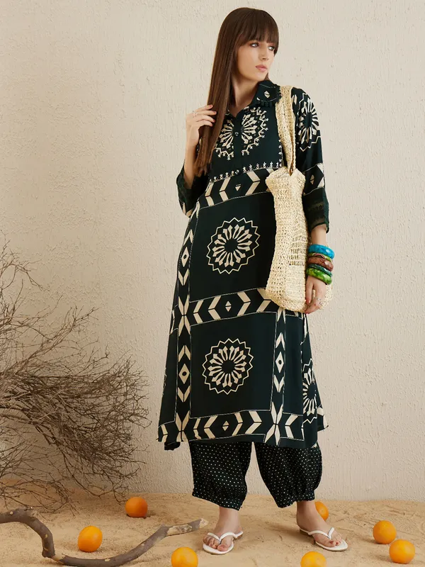 Green_Embroidered_Viscose_Rayon_Kurta_Trouser_Set