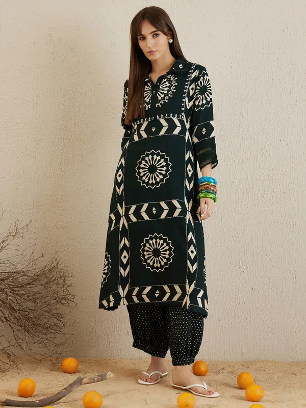 Green_Embroidered_Viscose_Rayon_Kurta_Trouser_Set