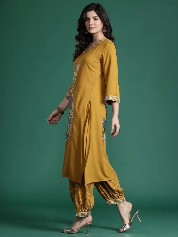 Mustard_Embroidered_Viscose_Rayon_Kurta_Trouser_Set