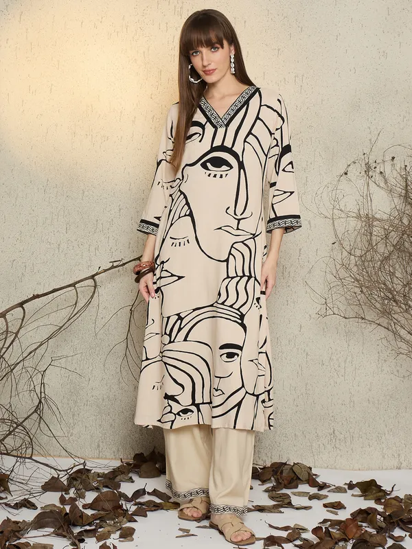 Off_White_Printed_Viscose_Rayon_Kurta_Trouser_Set