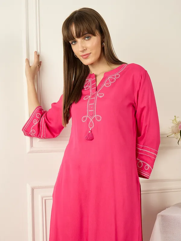 Pink_Embroidered_Viscose_Rayon_Kurta_Trouser_Set