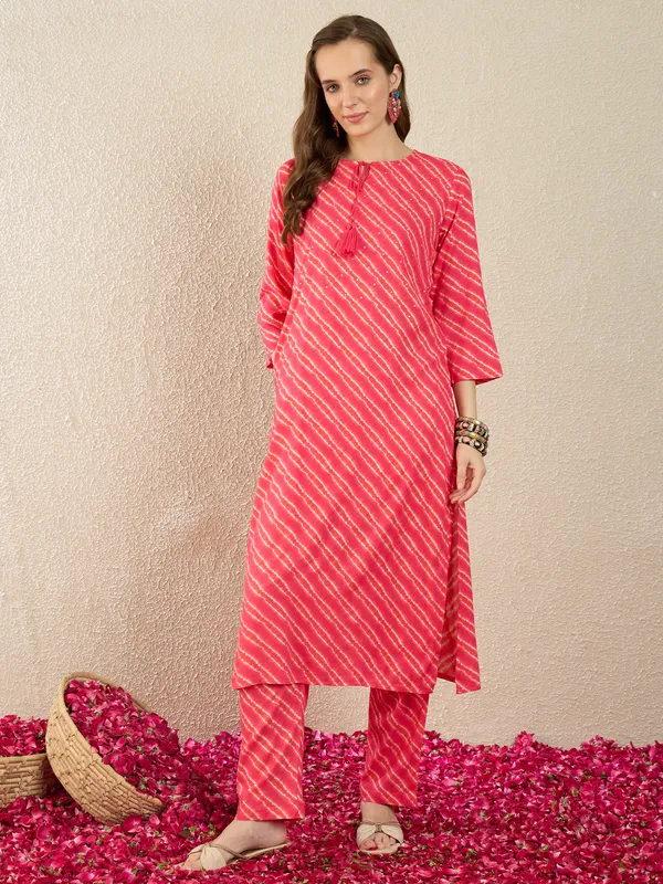 Pink_Printed_Viscose_Rayon_Kurta_Trouser_Set