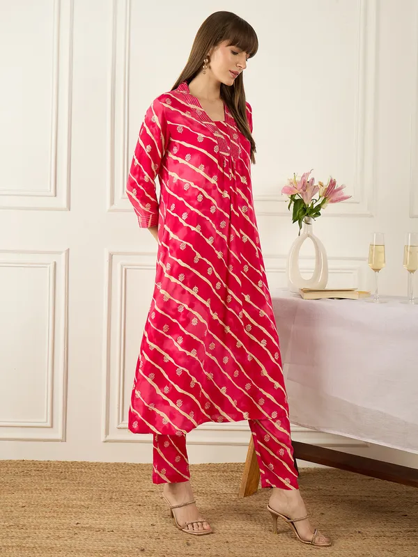 Pink_Printed_Viscose_Rayon_Kurta_Trouser_Set