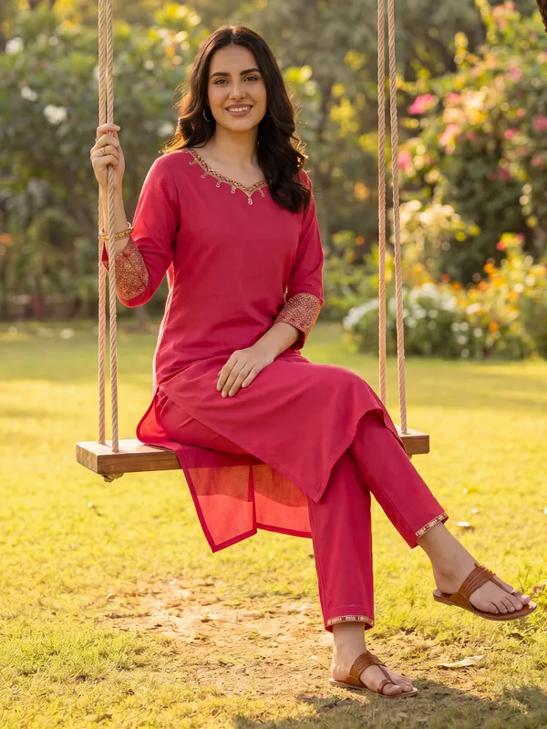 Pink_Embroidered_Viscose_Rayon_Kurta_Trouser_Set