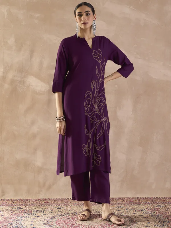 Purple_Rayon_Straight_Kurta_with_Trousers