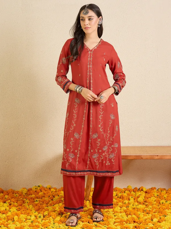 Red_Embroidered_Viscose_Rayon_Kurta_Trouser_Set