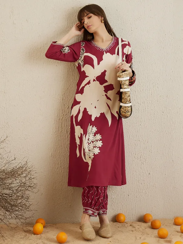 Red_Embroidered_Viscose_Rayon_Kurta_Trouser_Set