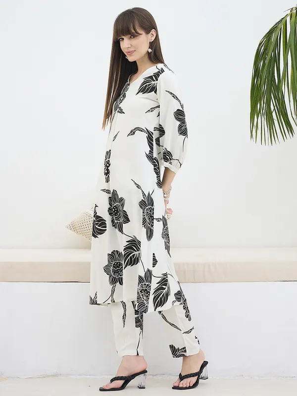 White_Printed_Viscose_Rayon_Kurta_Trouser_Set