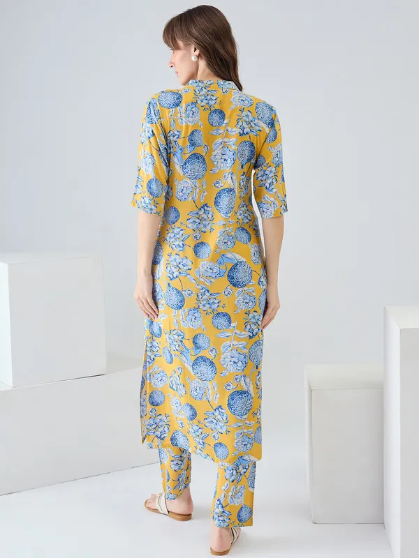 Yellow_Printed_Viscose_Rayon_Kurta_Trouser_Set
