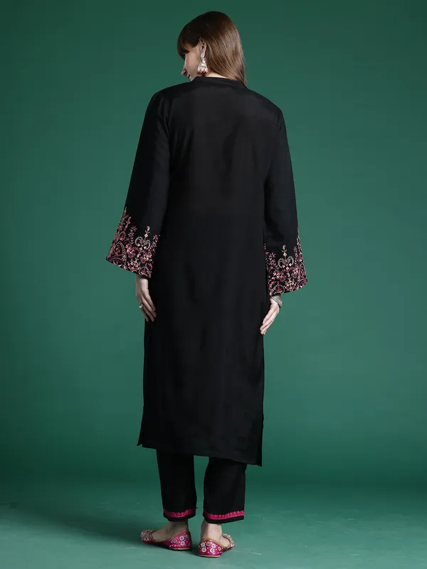 Black_Embroidered_Pure_Cotton_Kurta_Trouser_Set