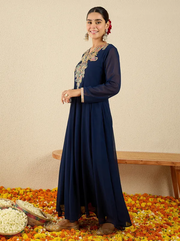 Blue_Embroidered_Georgette_Kurta_Trouser_Set