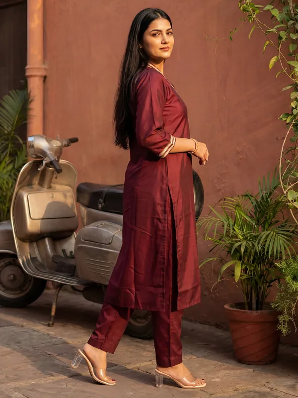 Brown_Printed_Silk_Kurta_Trouser_Set