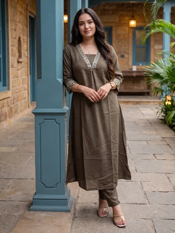 Brown_Printed_Silk_Kurta_Trouser_Set